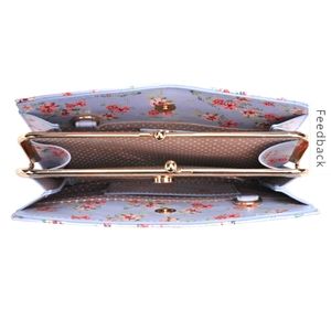 URBAN EXPRESSIONS ELIJAH FLORAL CROSSBODY BAG